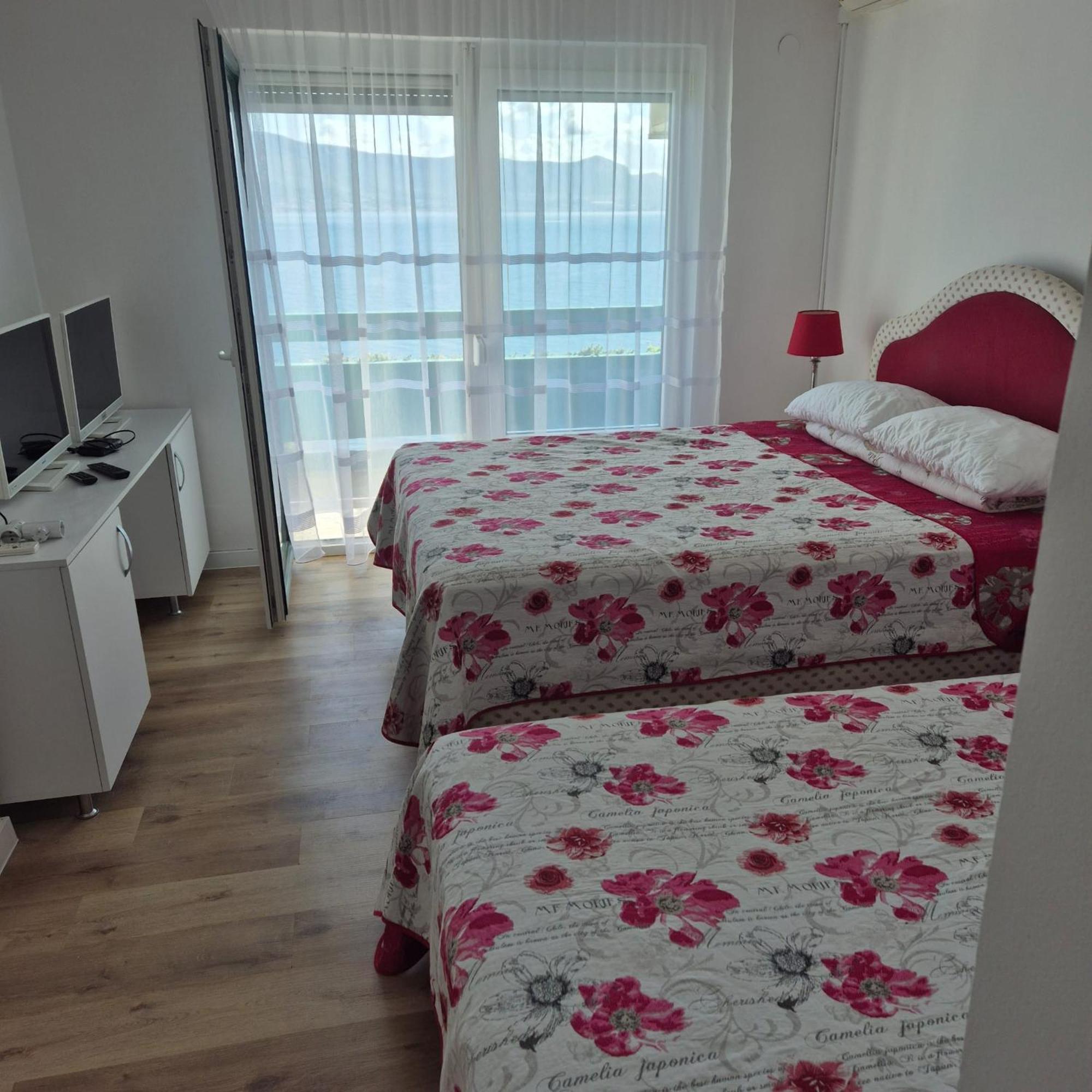 Hotel Marco Polo Slatine Bagian luar foto