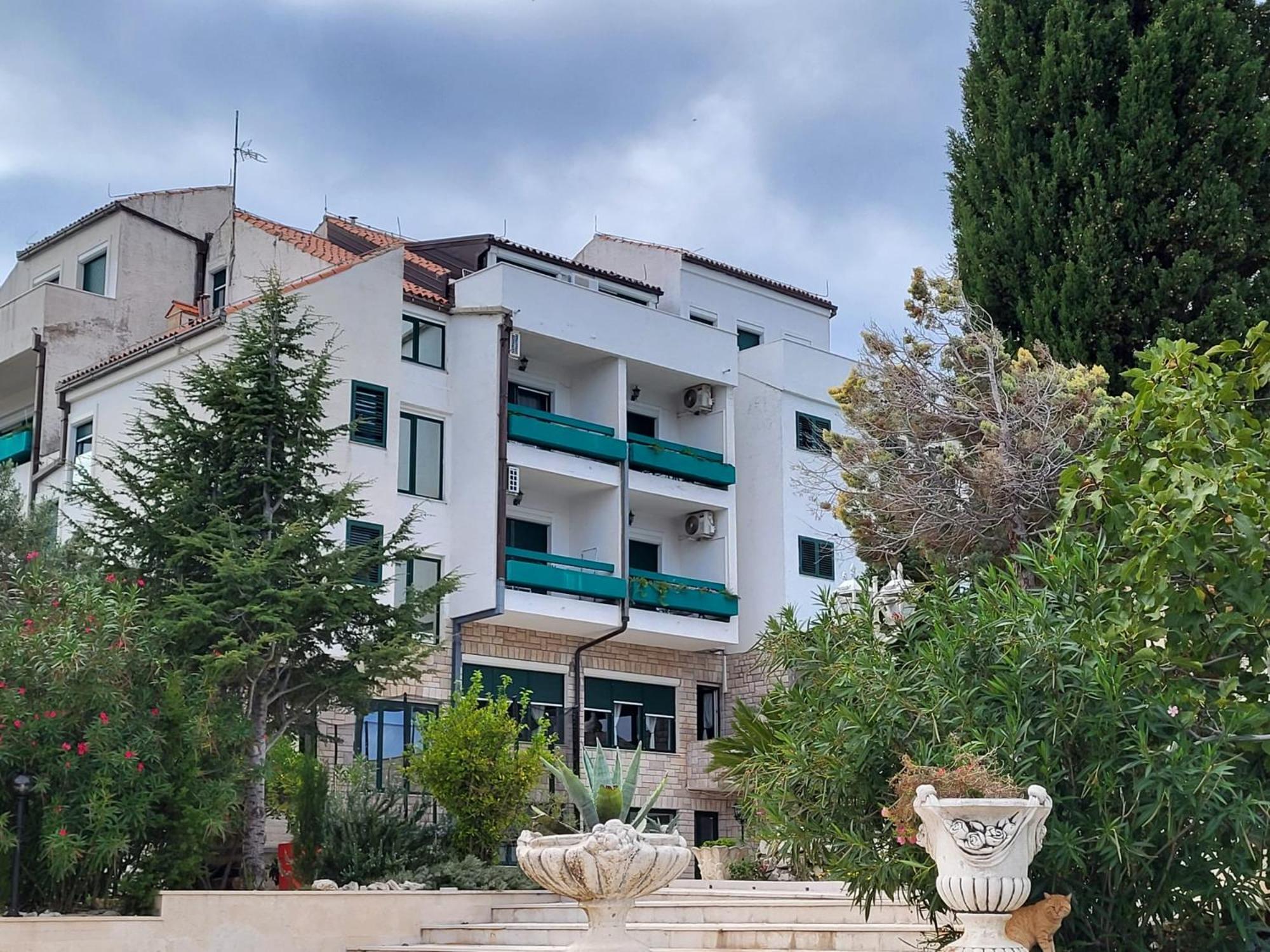 Hotel Marco Polo Slatine Bagian luar foto